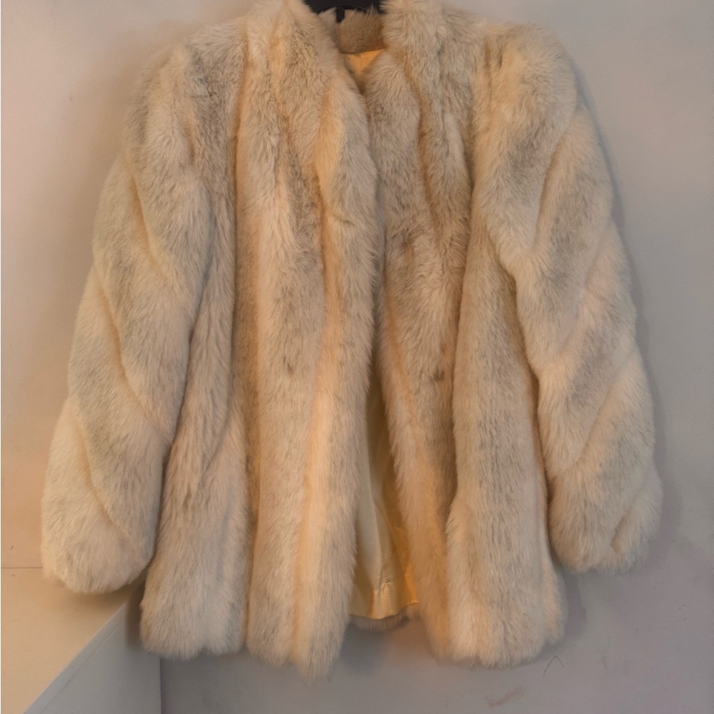 Vintage faux fur coat in cream with hints of gray